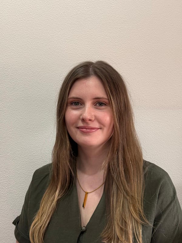 Dr. Emma Nic Shuibhne, Grants Lead